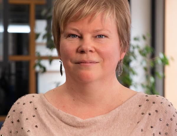 Headshot of flautist Marie-Christine Zupancic