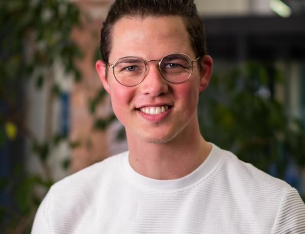 Headshot of bassoonist Nikolaj Henriques