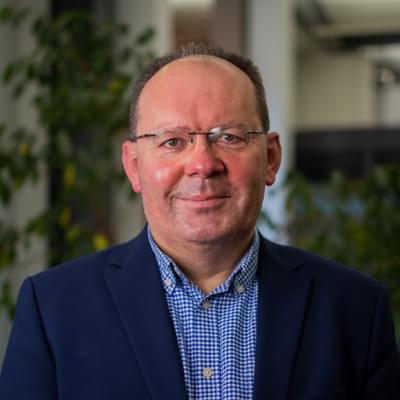 Headshot: Stephen Maddock OBE