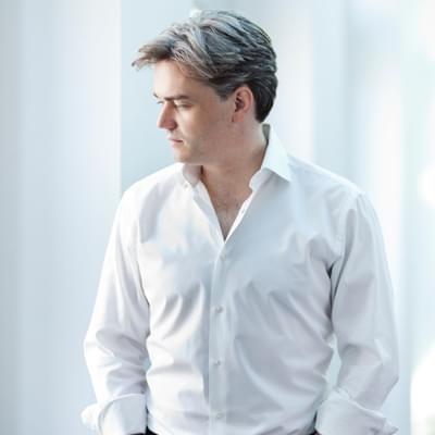 Headshot of Edward Gardner